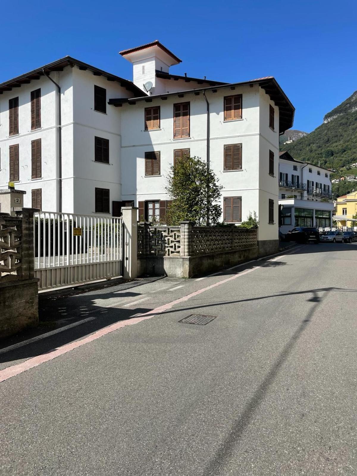 Lakeside Apartment 赫拉弗多纳 外观 照片